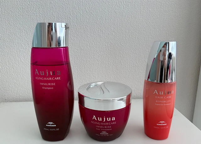 私が保有するAujuaのヘアケア商品を撮影した写真