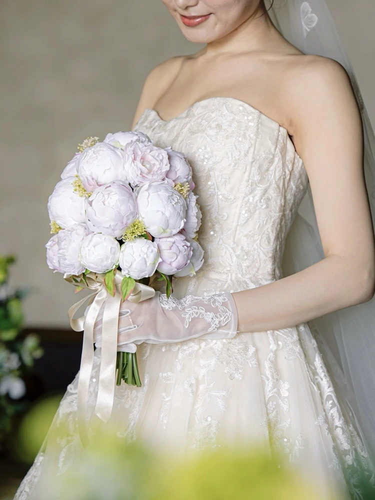 全国の花嫁さまにお届けしています！