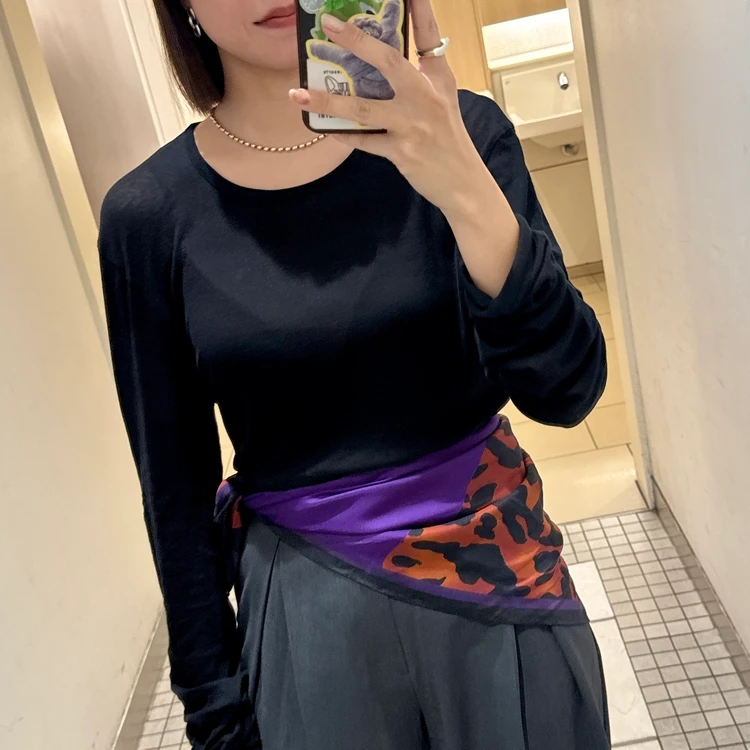 【元アパレル販売員が伝授！】秋のコーデに取り入れたい♡初心者向けスカーフの巻き方5選_11