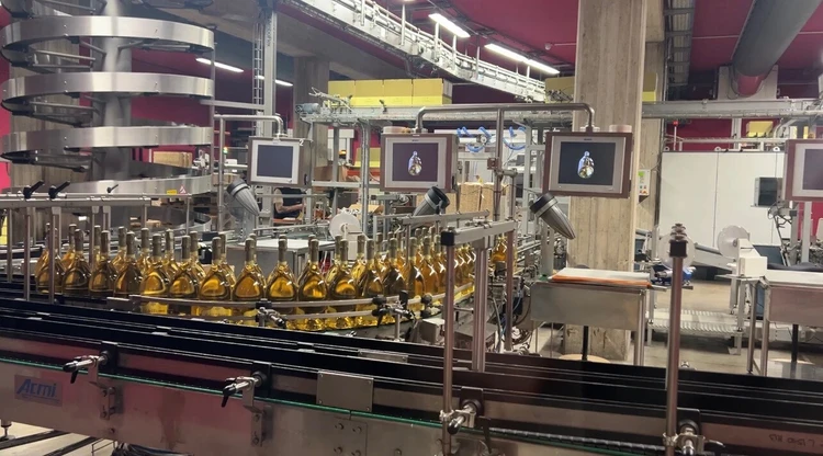 一生に一度は訪れたい。イタリアワインの贅沢旅【泡の名地へ】_9_1