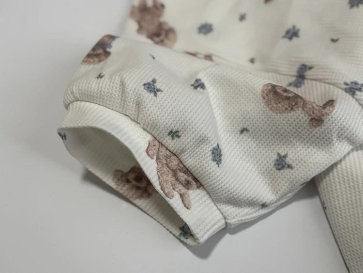 ピーチジョーンのパジャマの生地感はワッフル生地