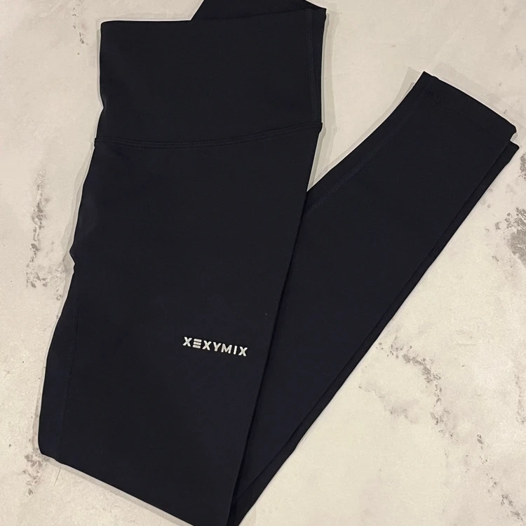 【お気に入りのヨガウェア】XEXYMIXのレギンスで叶える、スタイルアップ×快適さ #ヨガ部_6