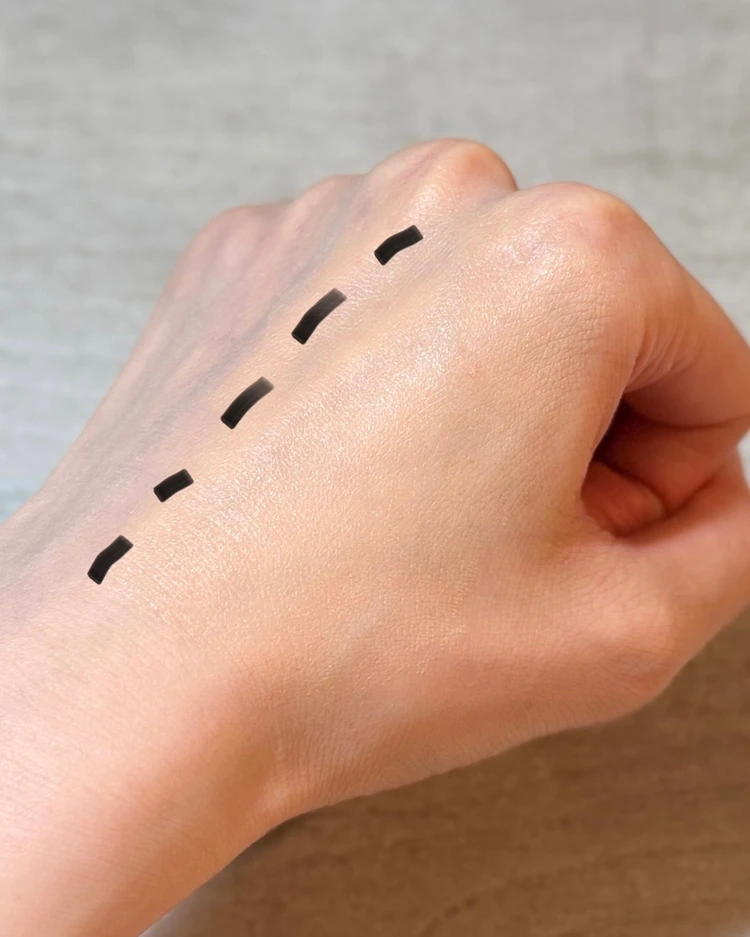 つるんと毛穴レス！カバー力もある最強下地はサンシェルターマルチプロテクショントーンアップCC！_2_2