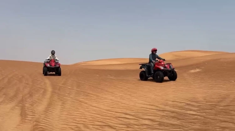 【ドバイ体験レポ】クワッドバイクにラクダ、サンドボードまで！砂漠で楽しむアクティビティ三昧_4