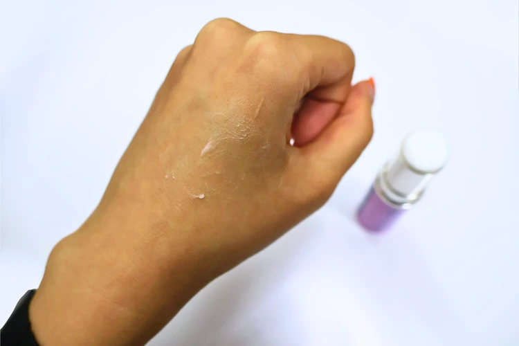 【11/4発売】IPSA×MAISON SPECIALコラボのホリデーコフレ・美容液スティックがかわいすぎる&お手軽ケア【最速レビュー】_5