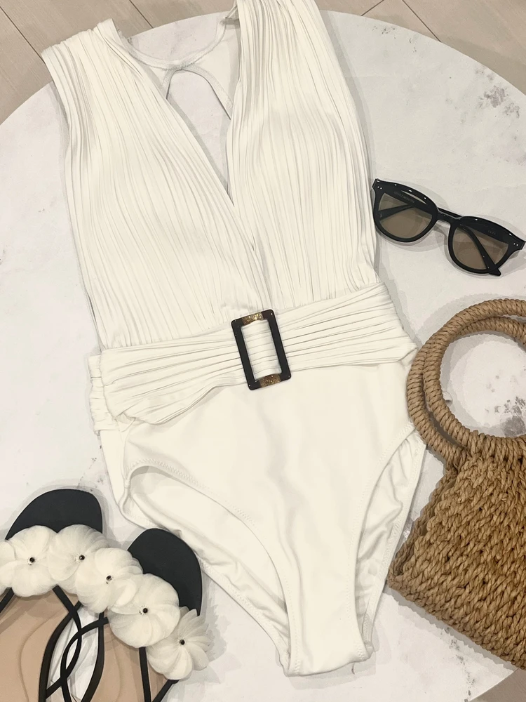 【まだまだ間に合う！】お悩みカバー×トレンド感を叶える、海外ブランド最新水着を徹底レビュー！_1