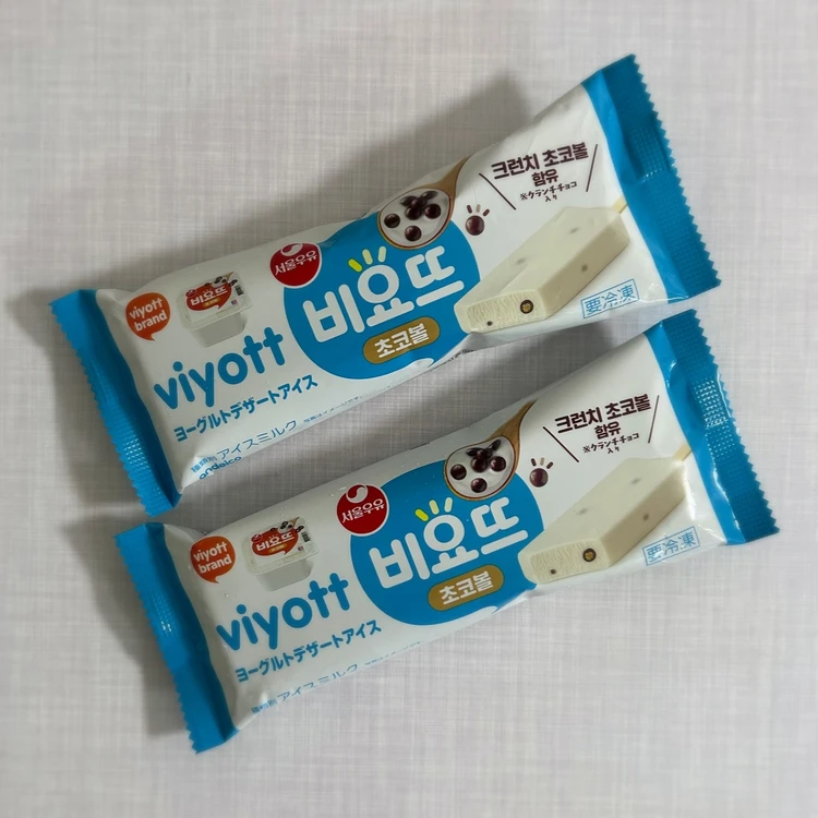 セブンで購入した「viyott（ビヨット）」アイスのパッケージ写真