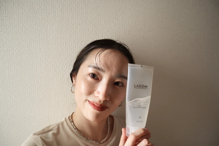 30代の私が何度もリピート❤夏前に始めたいスキンケア【LAGOM(ラゴム)】ジェルトゥウォーター クレンザーで朝洗顔！_3