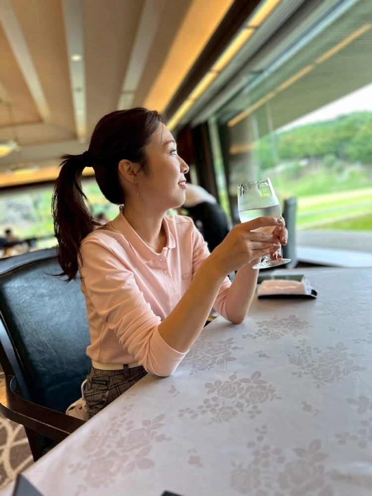 春のゴルフコーデ visor:adidas tops:LACOSTE bottoms:le coq sportif golf shoes:adidas