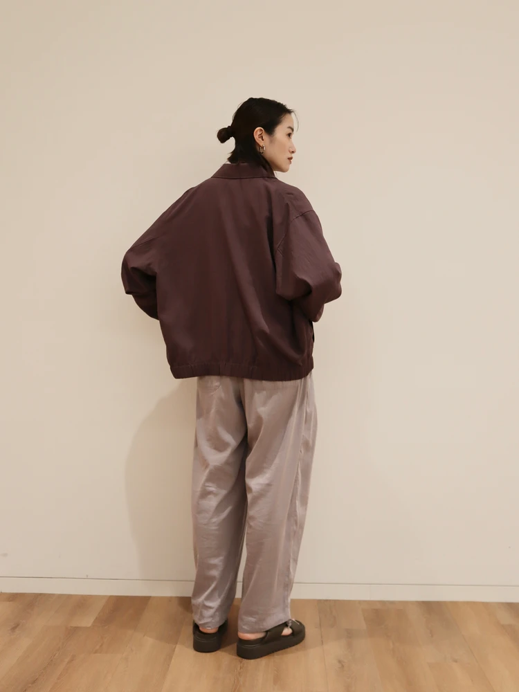 ユニクロユー Uniqlo U 2026 春夏 コレクション イージーギャザーパンツ 即完売 大人気 後ろ シルエット