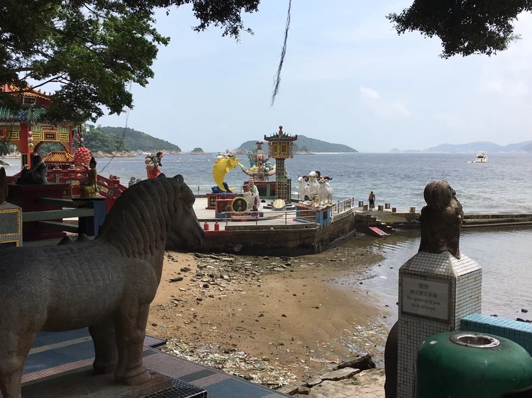 2026年に行くべき香港パワースポット2選！海辺の「天后廟」と占いの聖地「黄大仙」_7