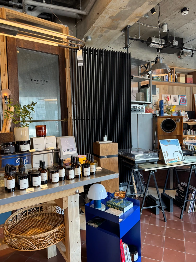 新宿　おしゃれカフェ