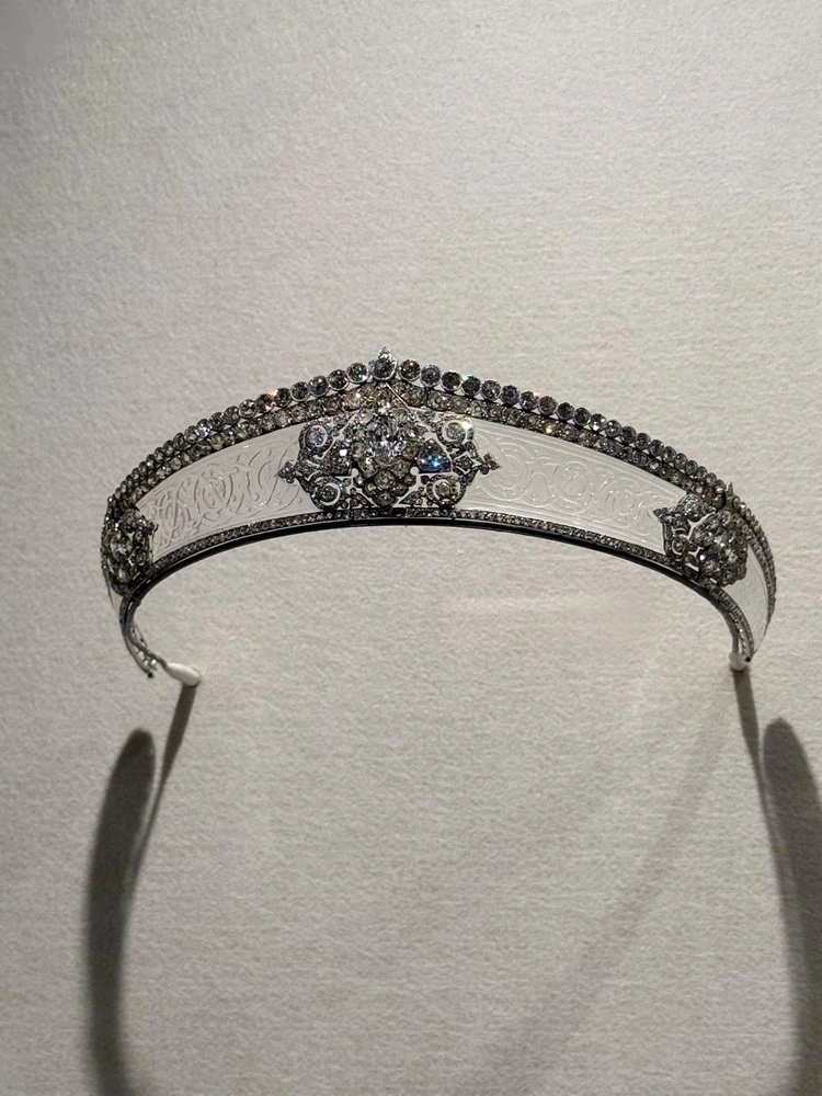 アートの街メルボルン|NGVカルティエ展の光と宝石の世界_19_3