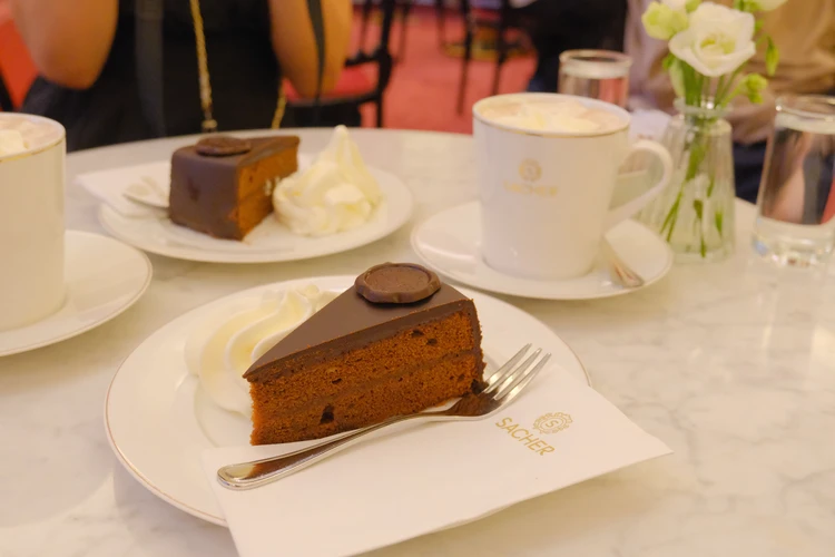 カフェザッハー