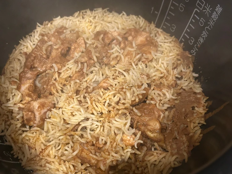 炊飯後のビリヤニ