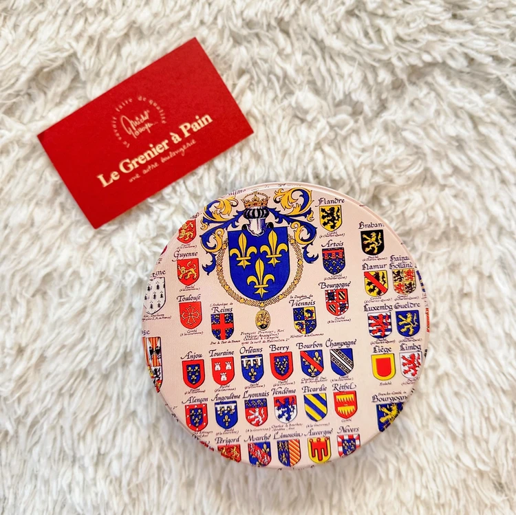 お菓子　缶　人気