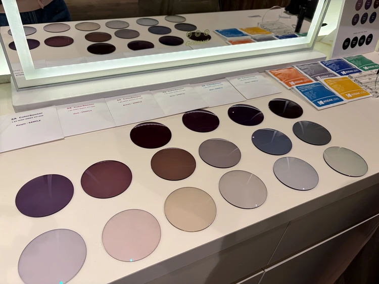 【LOHME】春の目元をアップデート。自分好みにカスタムできるトレンドサングラス_3