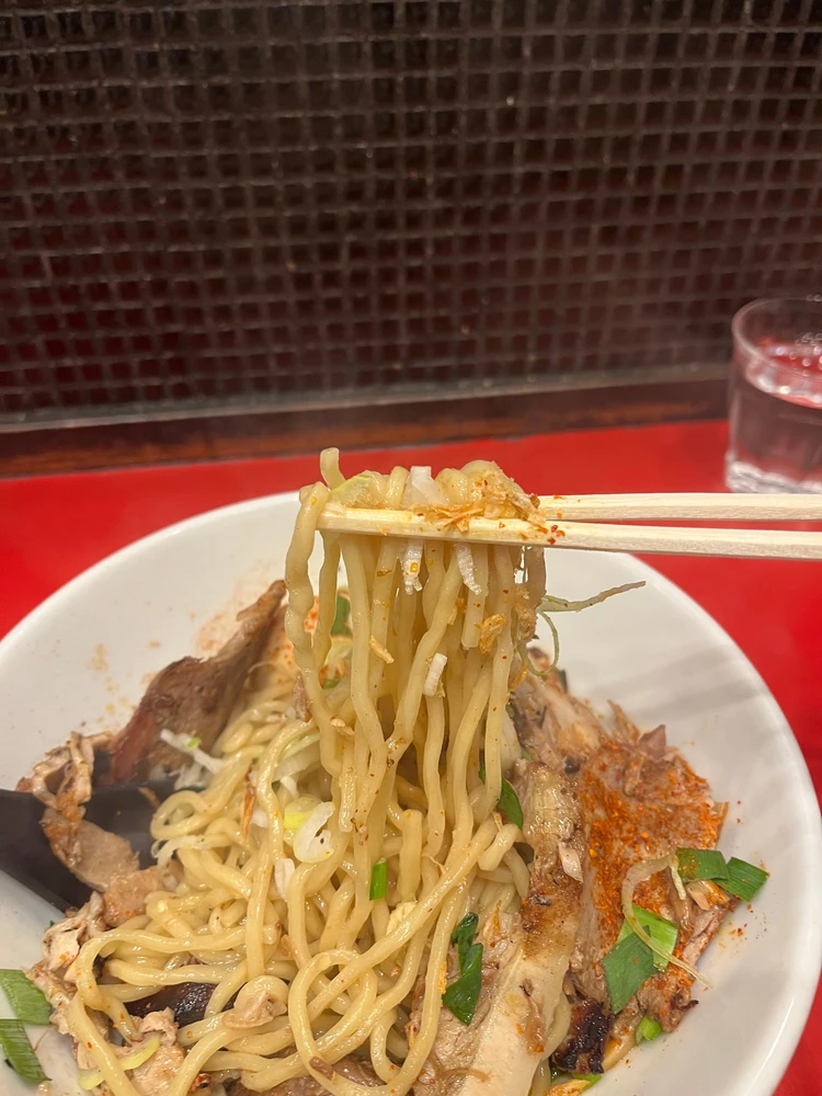 仕事帰りのご褒美に。渋谷にある『まぜそば七』の特製辛まぜそばがおススメ！＃ラーメン部_3_2