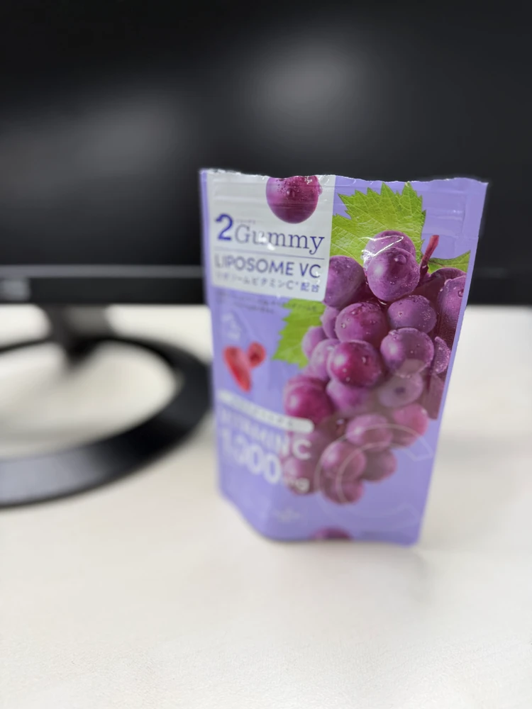 #愛用サプリ｜UV対策も美容ケアもこれひとつ！毎日続けている「2foods 2Gummy LIPOSOME VC」_3