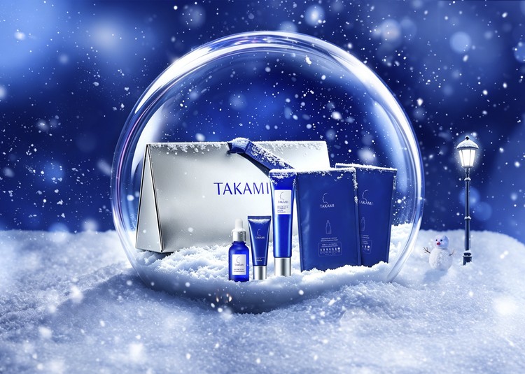 クリスマスコフレ2026 、タカミホリデーセット 全1種 ¥7260(2026年11月2日数量限定発売) 【セット内容:タカミスキンピールハンド&ネイル 40g(現品)、タカミリップ 7g(現品)、タカミスキンピール 10mL、タカミスキンピールマスク 15mL×2包】