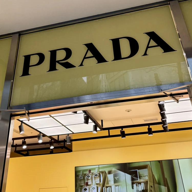 【期間限定】表参道で開催中!プラダ ビューティー マーケット体験レポ💄_2