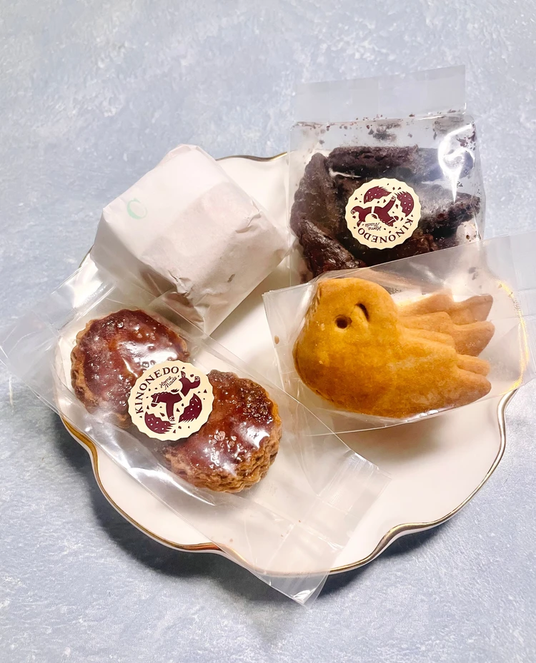 神保町「きのね堂」 まゆげどり