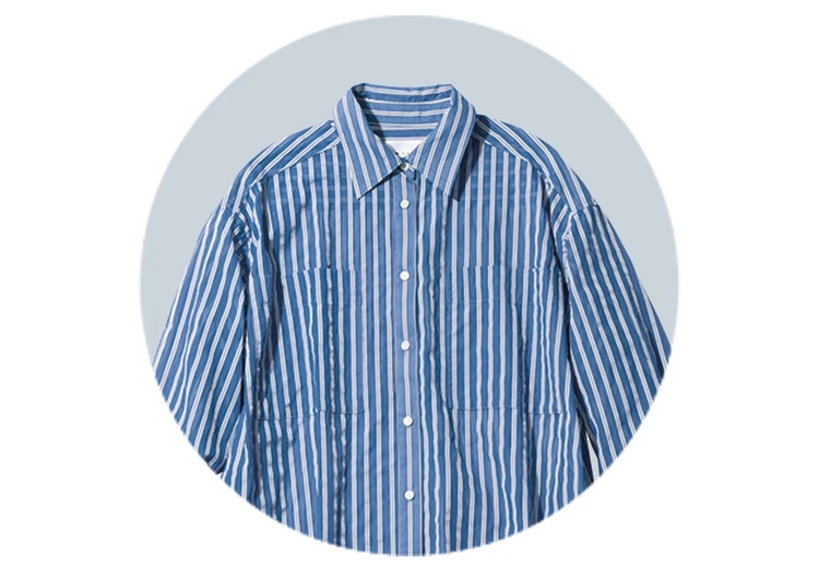 STRIPED BOWTIE SHIRT（透けストライプボウタイつきシャツ）はずしてシンプルに