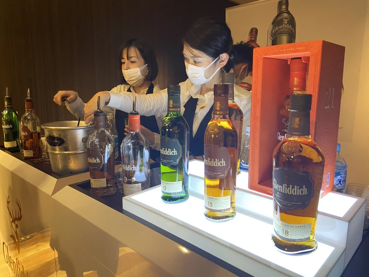 イケメンマッチョが拝める♡阪急メンズ東京のナイトイベント_4