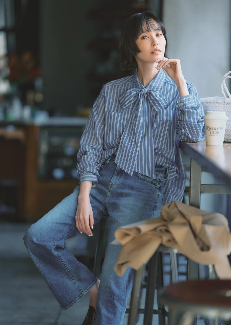 比留川 游　【with 休日デニム】さわやかなだけじゃないフェミニン要素も備えたデニムコーデのできあがり！