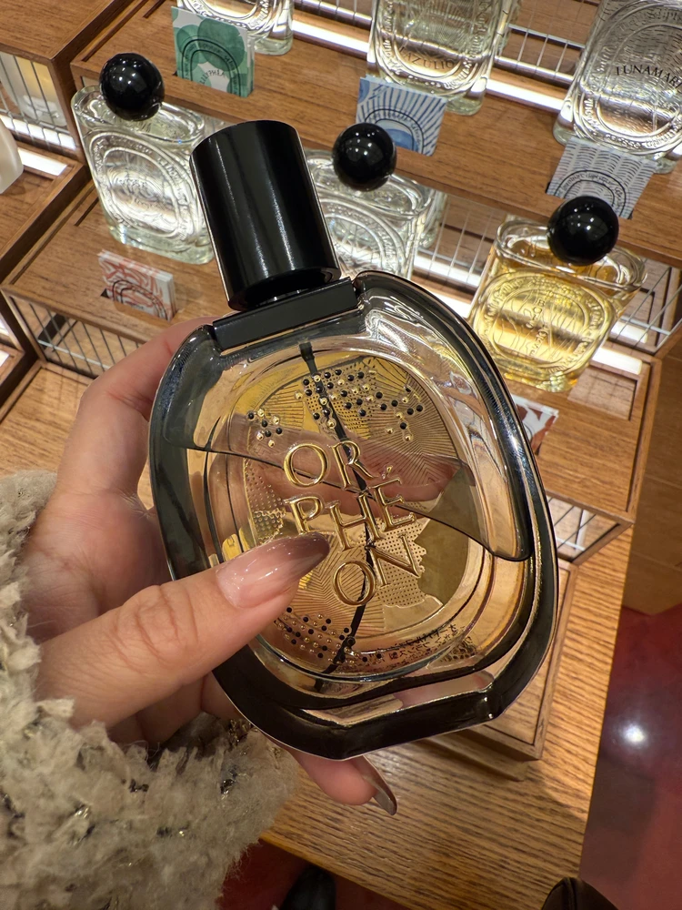 オルフェオン　香水　クリスマス限定