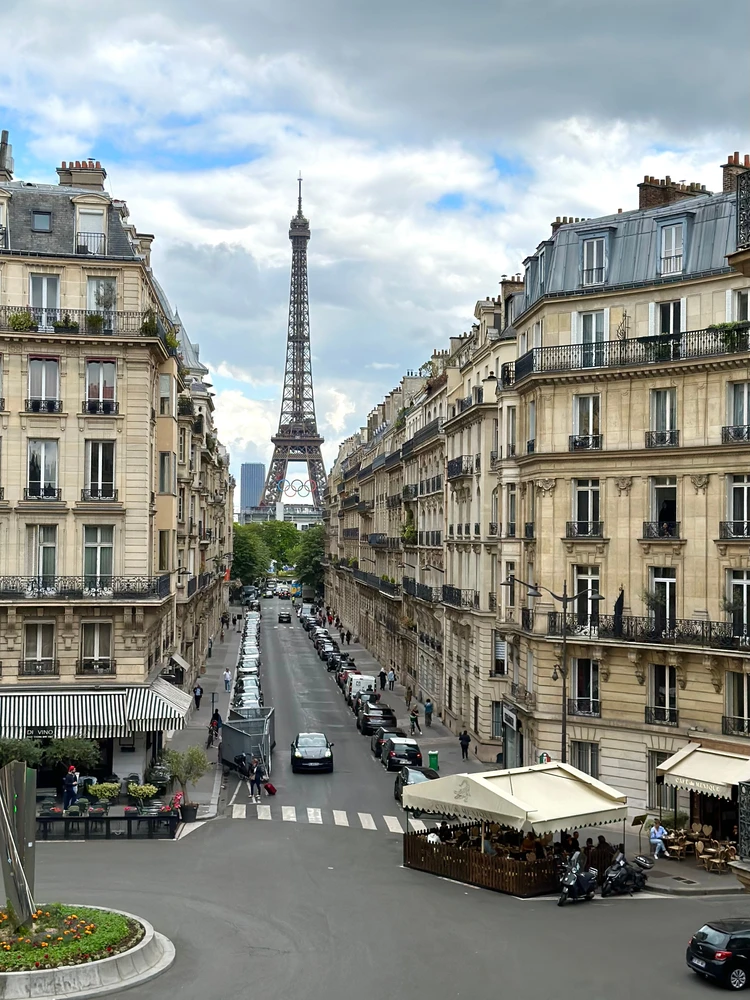 憧れのエッフェル塔ビューも。パリ滞在を彩る、おすすめホテル2選【パリ、ロンドン旅行記-vol.2-】_2