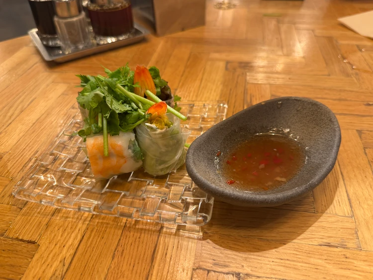 海老とパクチーの生春巻き