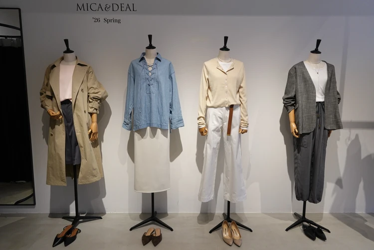 マイカ　＆　ディール　MICA　DEAL　2026　春夏　展示会
