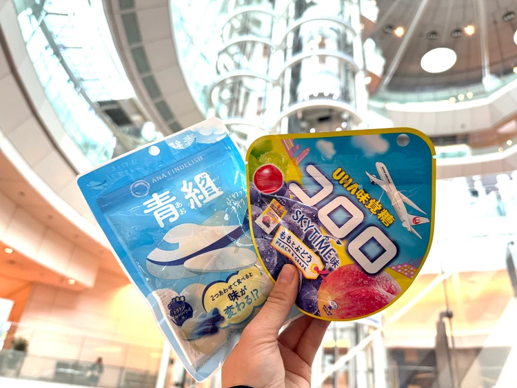 【空港おみやげ】JALコロロ&ANA青組グミ|世界100カ国旅する旅行好き会社員が実食レビュー_1