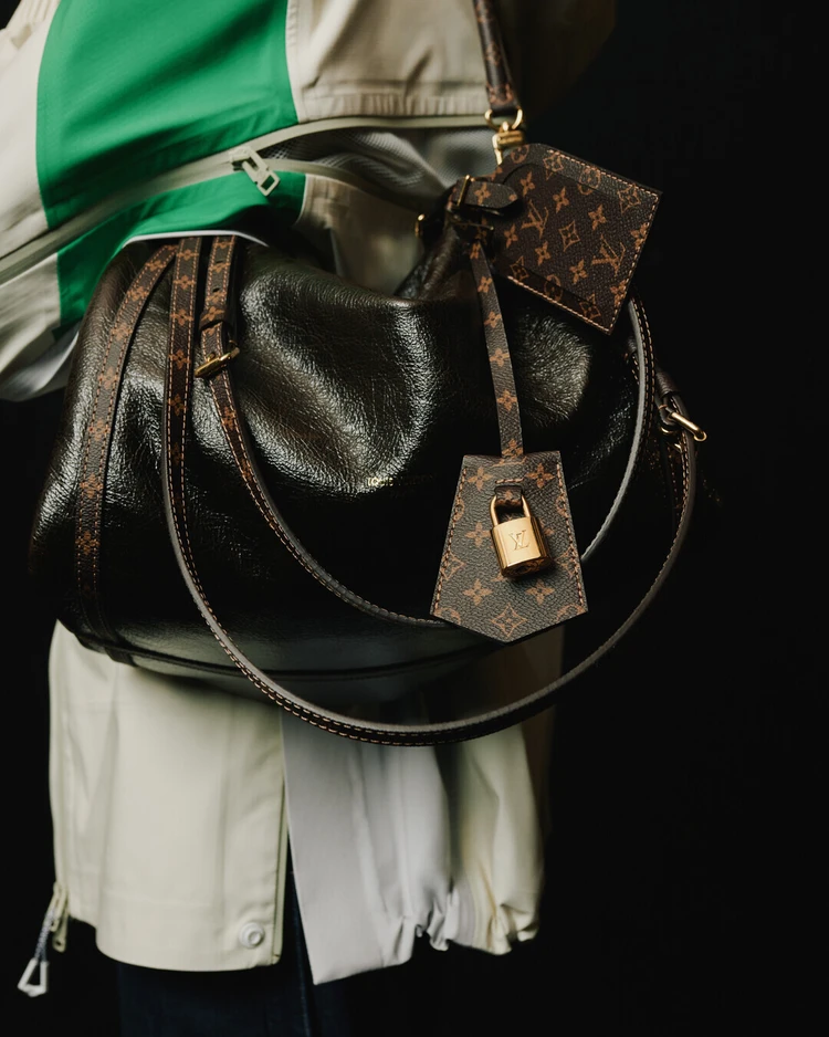 LOUIS VUITTON（ルイ·ヴィトン）】新作シグネチャーバッグ