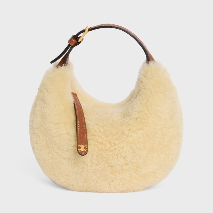 「CELINE(セリーヌ)」のバッグ「ティーン セリーヌ ルル」