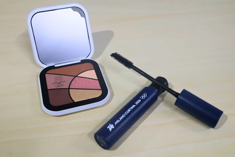 【祝ミラノ・コルティナ五輪閉幕】イタリア大手の公式コスメグッズがメイクの主役に_4_2