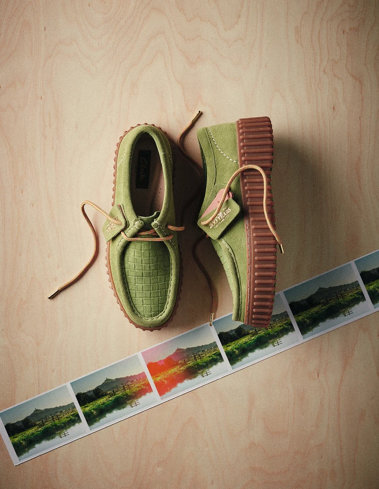 刻印ロゴ入り/本革/クラークス /Clarks /ペコスブーツ w300_djc.jpg