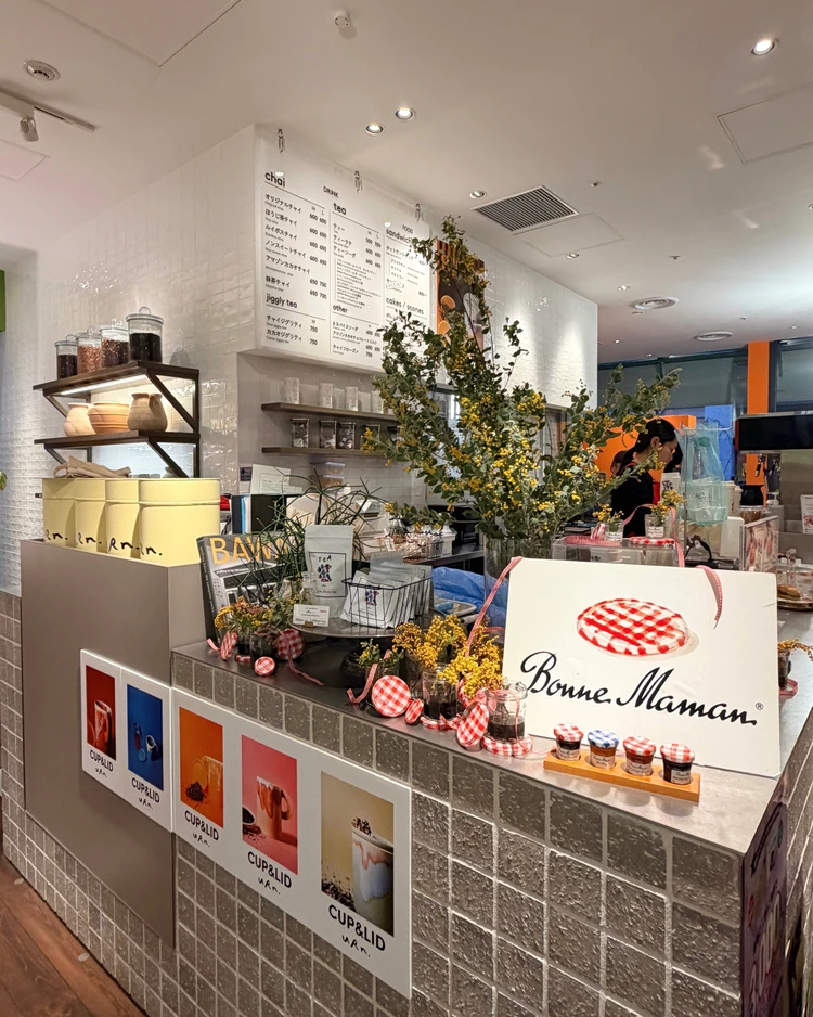 コレド室町　アーン チャイアンドティー　チャイ専門店　外観　かわいい