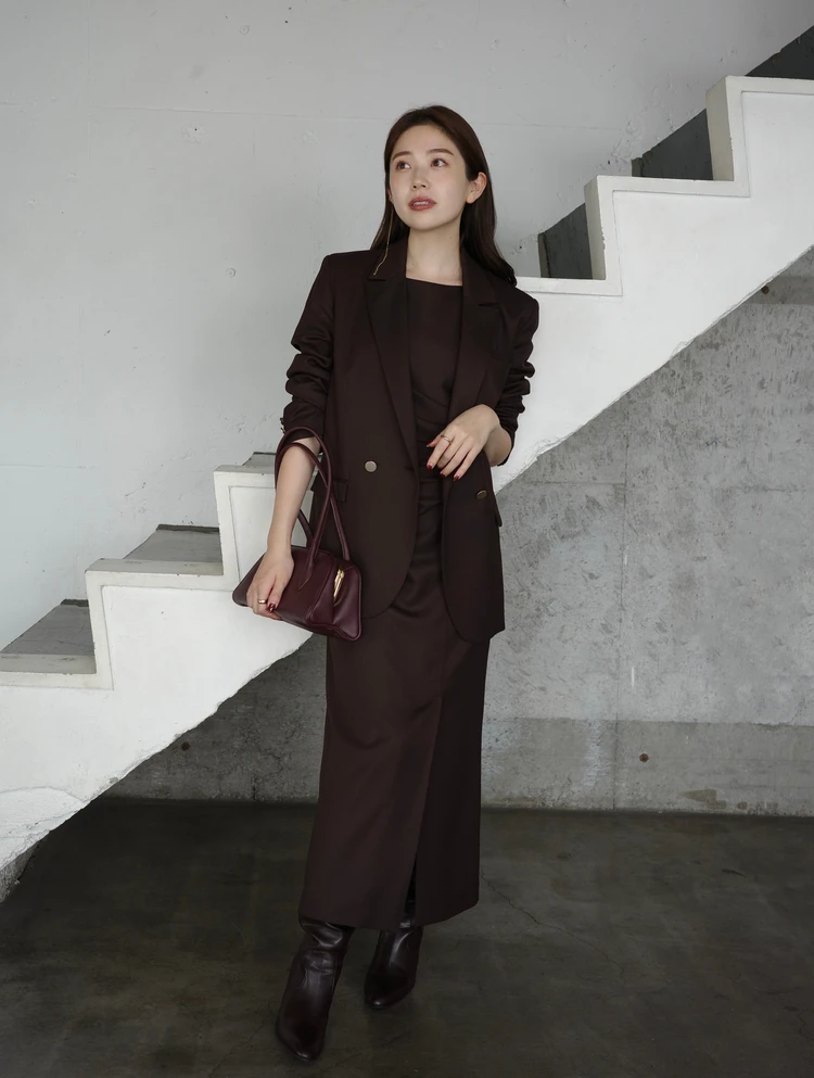 アニュアンス　カセット服（ジャケット&ワンピース）　プレス着用画像