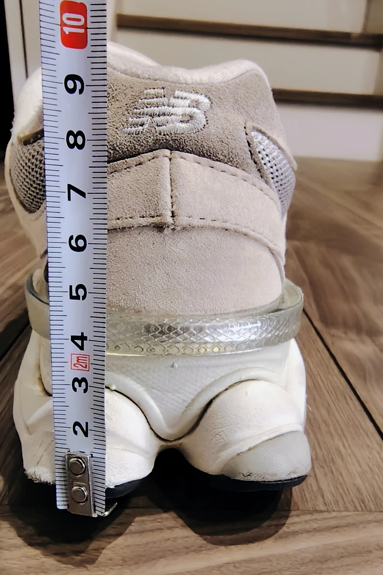 愛用ミュートスニーカー“New Balance 9060”   |  １年間履いた感想&オススメコーデを紹介！_3_1