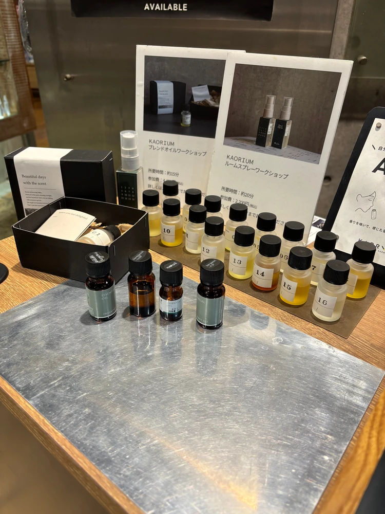 『生活の木 原宿表参道店』で体験できる、セントマティックの嗅覚×AI の香り体験デバイス「KAORIUM」。_4_1