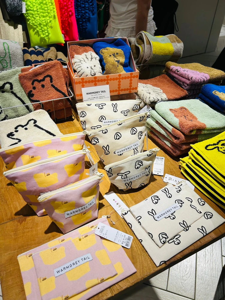 Ribbon hakkaによる期間限定POP UP(WARMGREY TAIL)