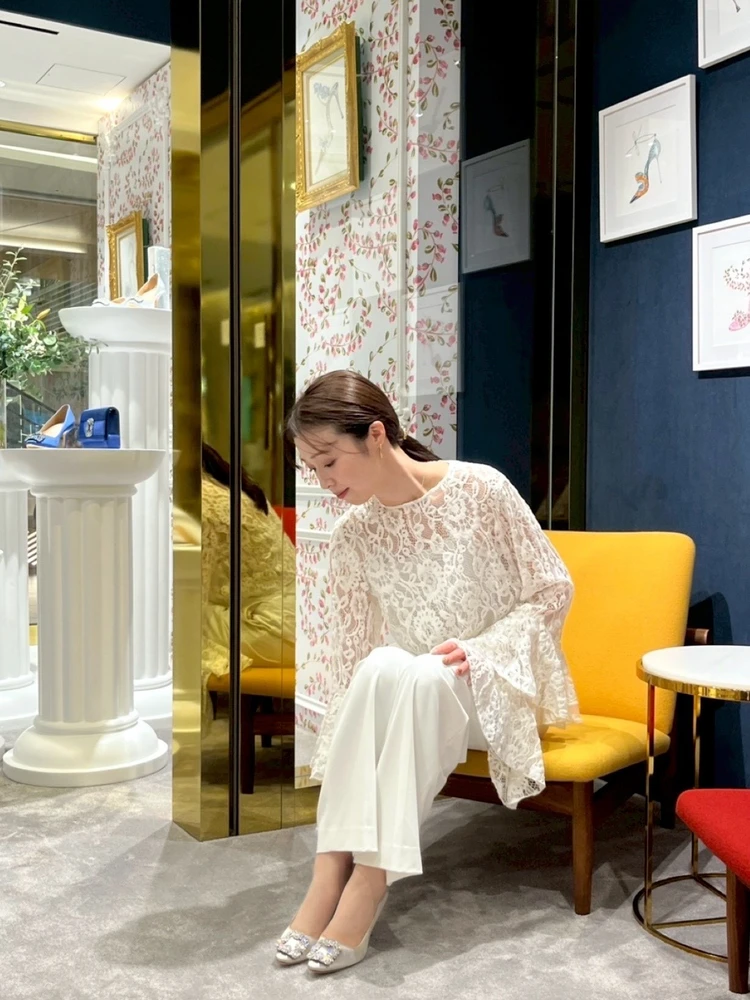 MANOLO BLAHNIK マノロ ブラニク『Hangisi/ハンギシ』グレージュカラー 10.5cmヒール 試着