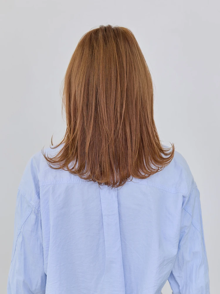 30代髪型・ミディアムのバック