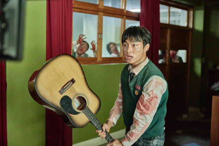 今、私たちの学校は... ユン・チャンヨン(イ・チョンサン役)ソロカット