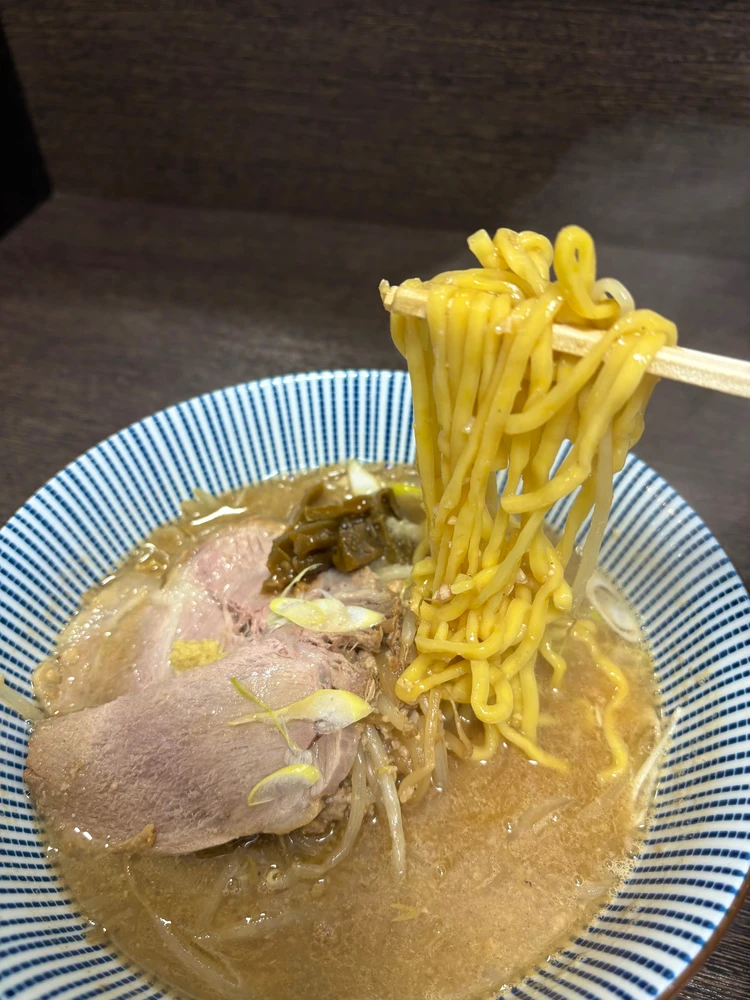 溝の口で見つけたご褒美味噌ラーメン｜自家製味噌が香る「八堂八」#ラーメン部_3
