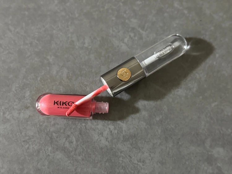 ベースカラー　キコミラノ　バズりリップ　KIKOMILANO unlimited double touch 落ちないリップ　オフィスリップ　オフィスメイク