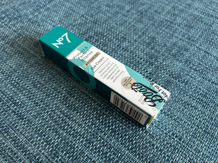 【イギリス旅行】自分へのユニークなお土産。骨董品市の一点モノから、スーパーで買えるおすすめ紅茶まで。_4