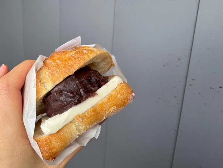 ラッキーベーカリー　広島パン屋　広島グルメ　